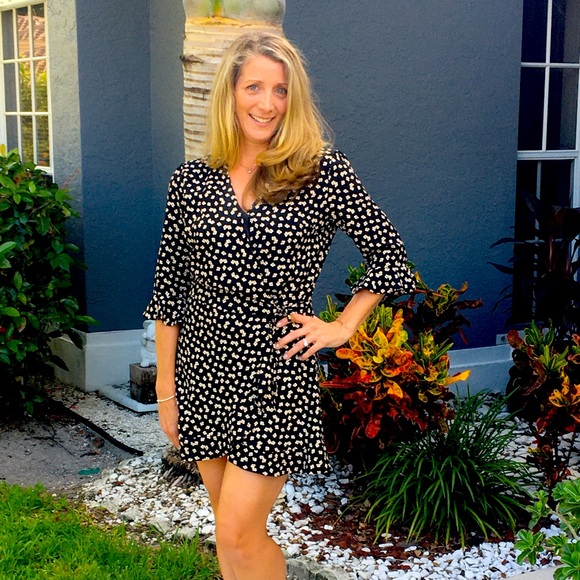 Welcome to my closet - Picture 1 of 1